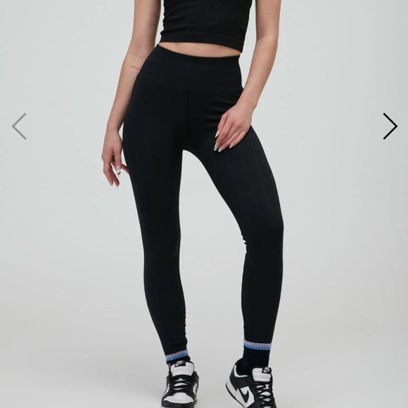 Spiritual Gangster leggings M/L - Picture 4 of 14